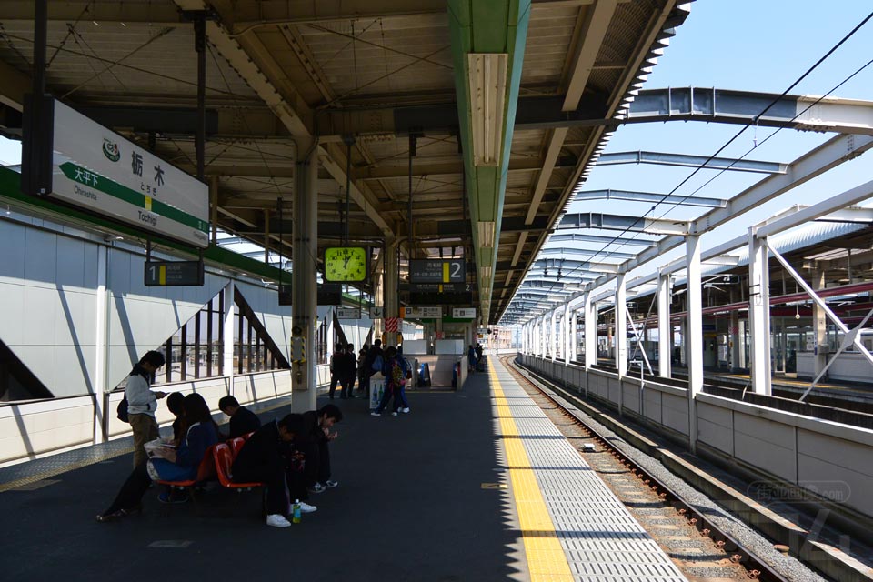 JR栃木駅ホーム(JR両毛線)