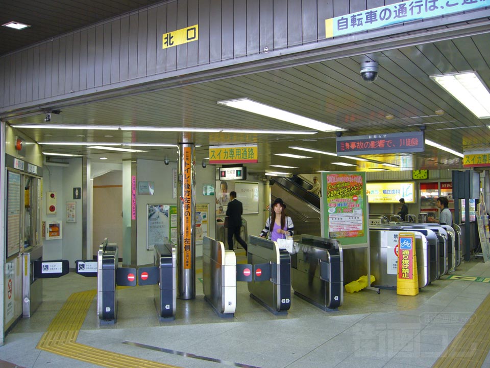 JR王子駅北口