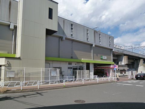 JR片倉駅南口写真画像