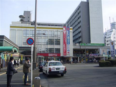 西武小平駅南口前写真画像