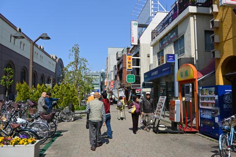 狛江駅前商店街写真画像