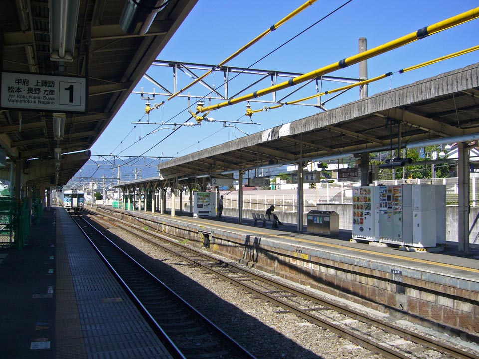 JR塩山駅ホーム（JR中央本線）