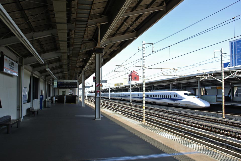 JR三河安城駅ホーム(JR東海道新幹線)