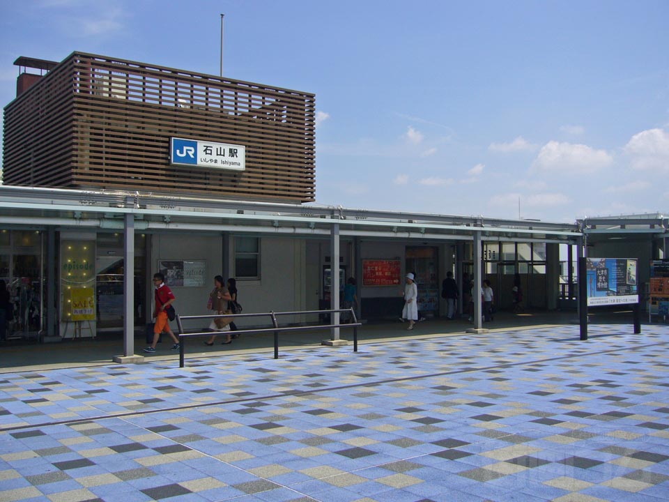 JR石山駅南口
