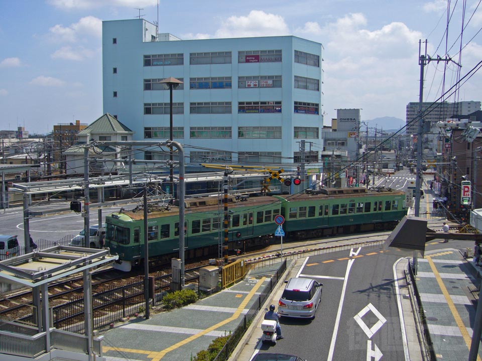 JR・京阪石山駅前