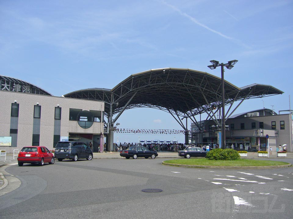 大津港ターミナル