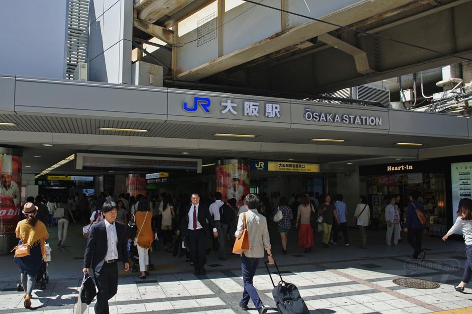 JR大阪駅御堂筋南口
