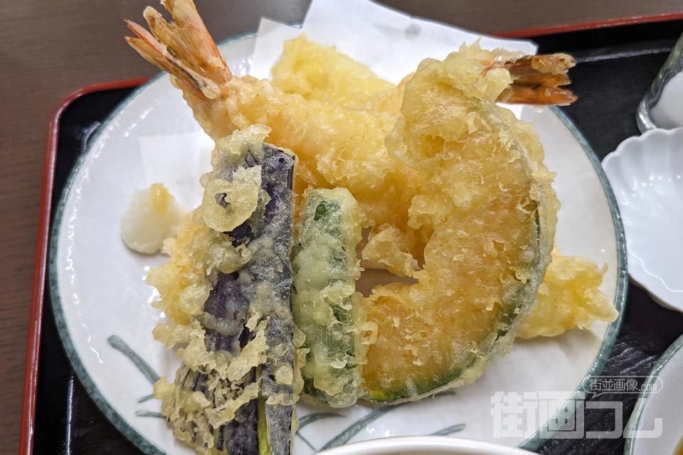 印旛沼漁協水産センターの「天ぷら定食」