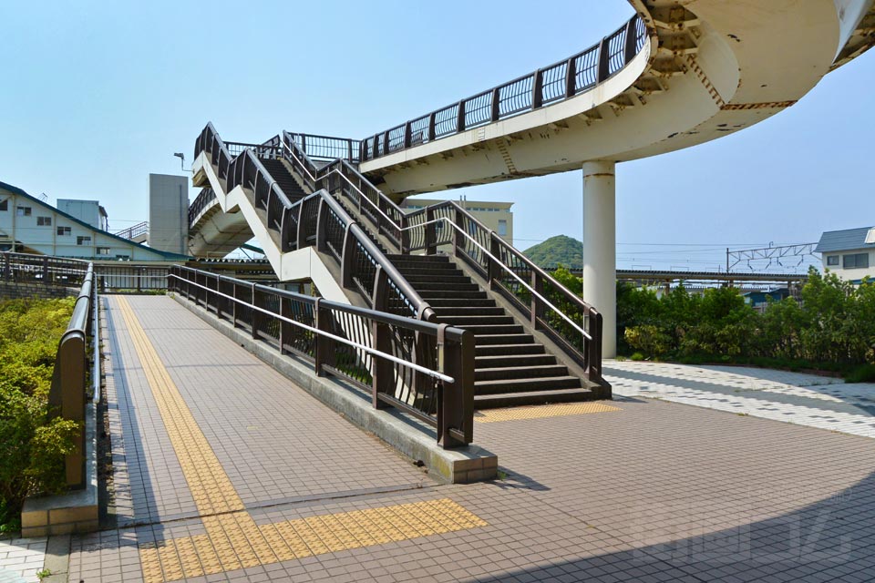 浅虫温泉駅東側