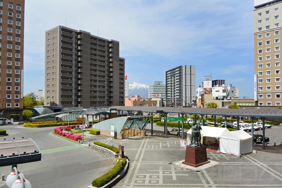 JR弘前駅から中央口方面