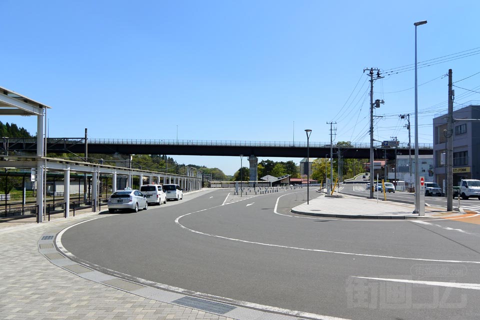 青い森鉄道三沢駅正面口（西口）前