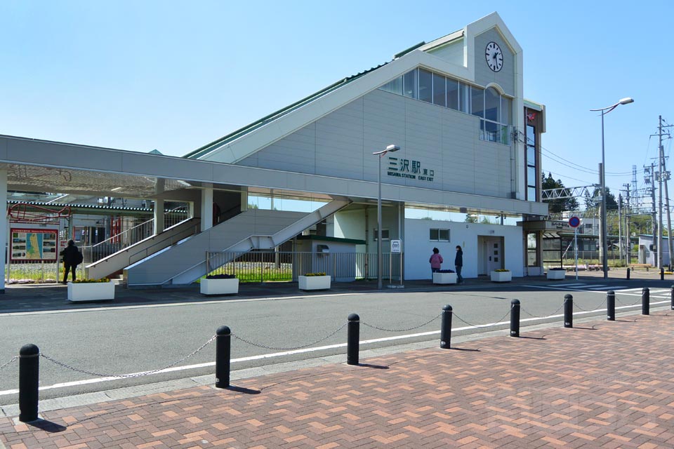 青い森鉄道三沢駅東口