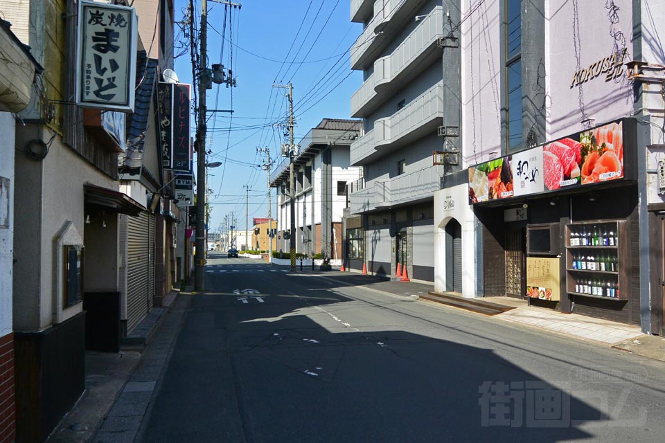 三沢市中央町