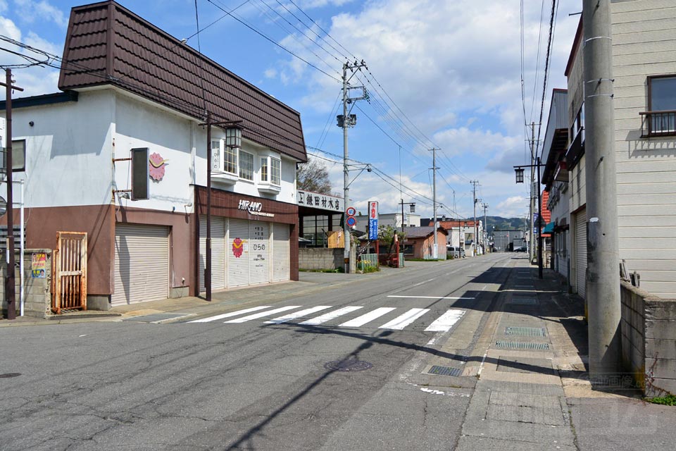 浪岡事務所通り