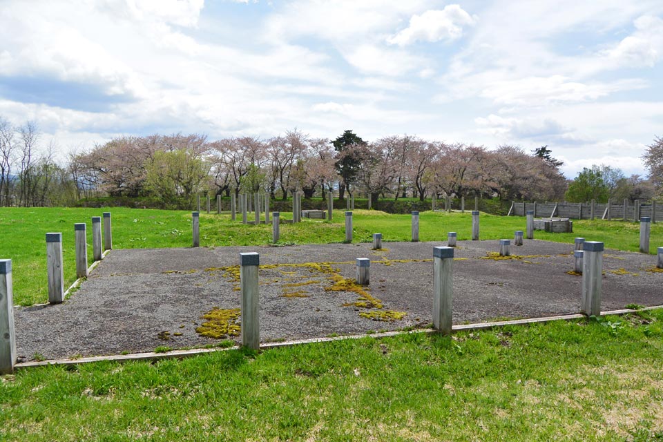 浪岡城址公園