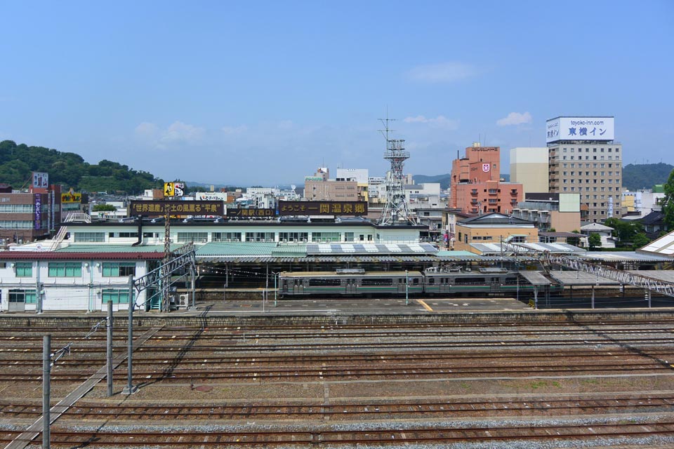 一ノ関駅新幹線ホームから西口方面