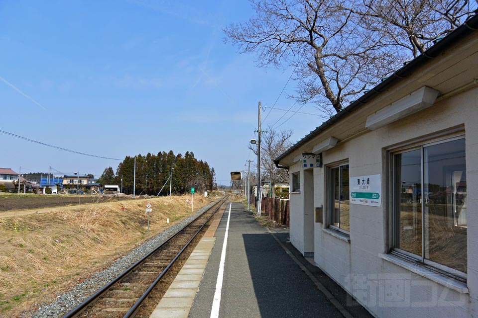 JR東大崎駅ホーム(JR陸羽東線)