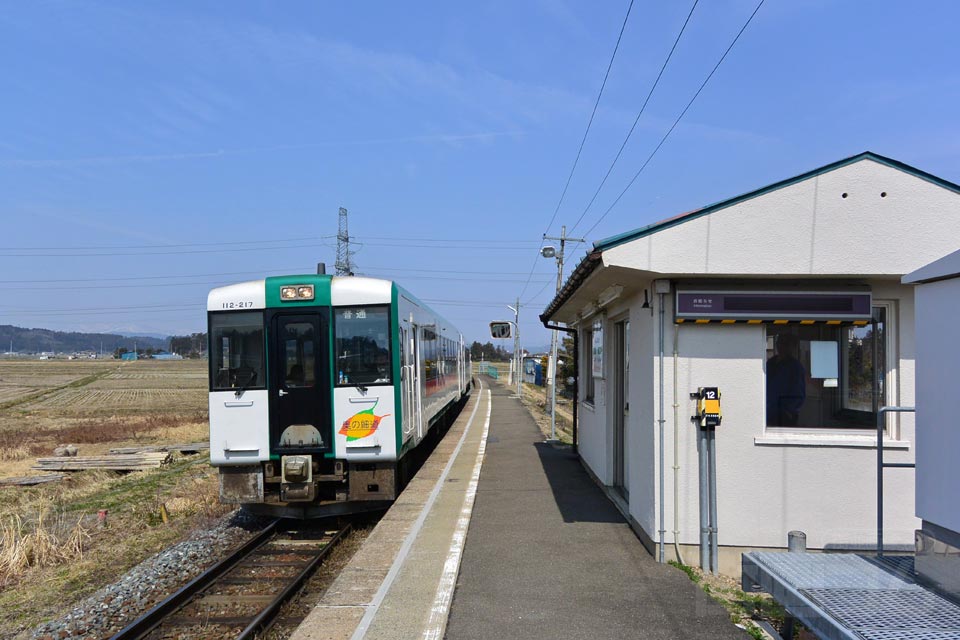 JR西大崎駅ホーム(JR陸羽東線)