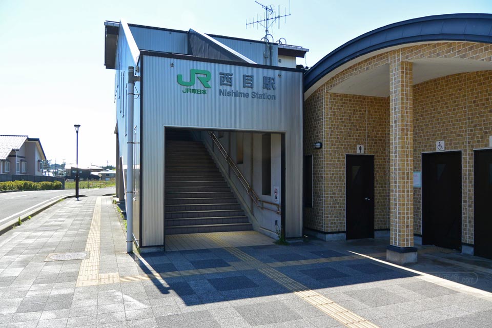 JR西目駅南口
