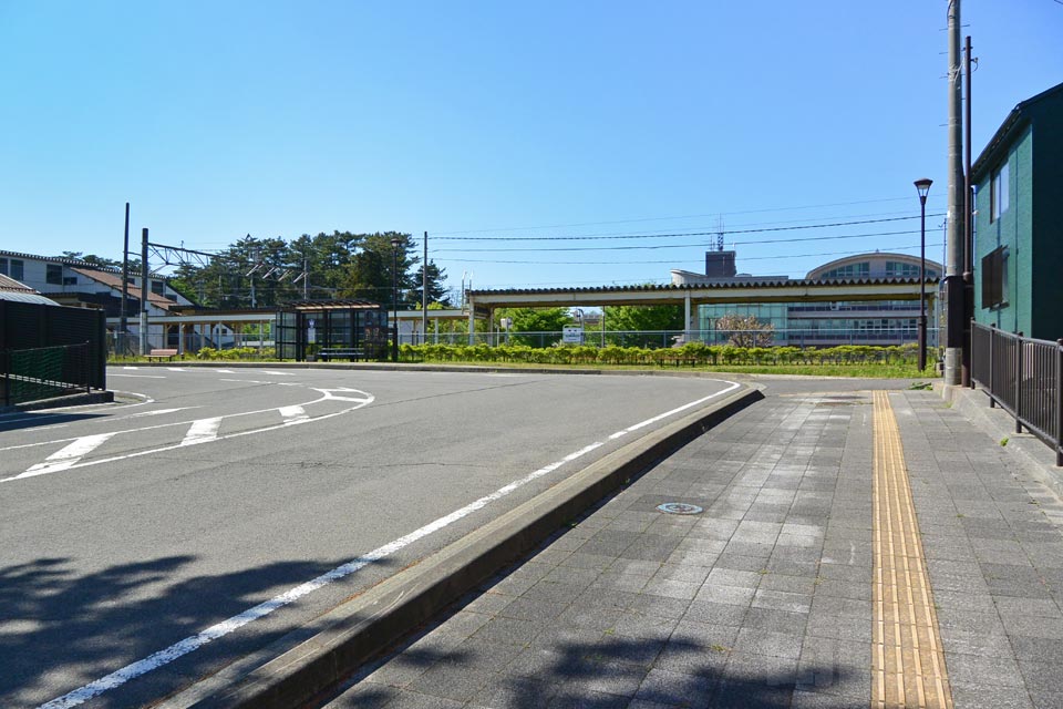 JR西目駅南口