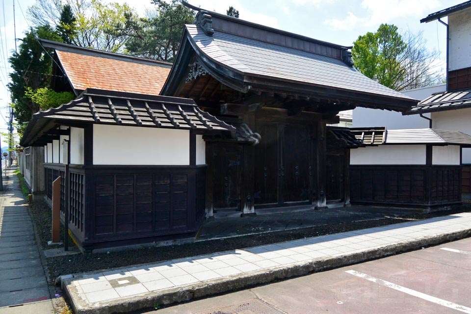 長岐邸武家門