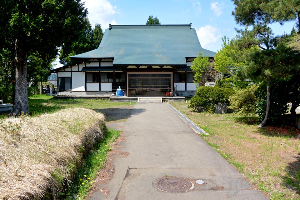 徳栄寺