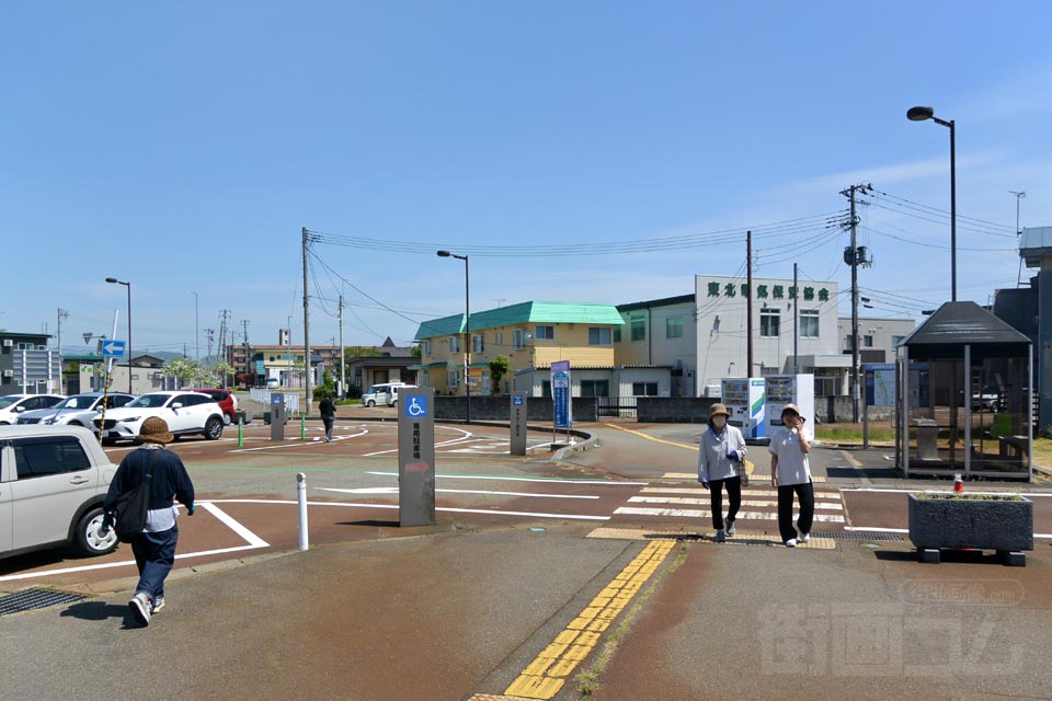 JR大曲駅東口前