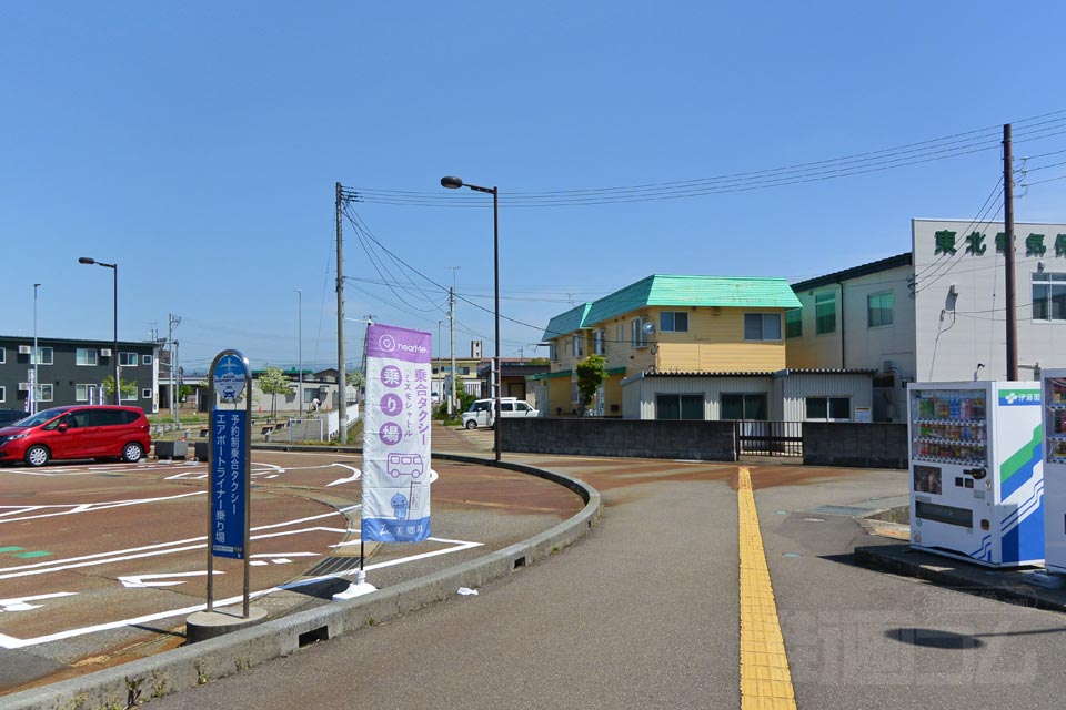 JR大曲駅東口前