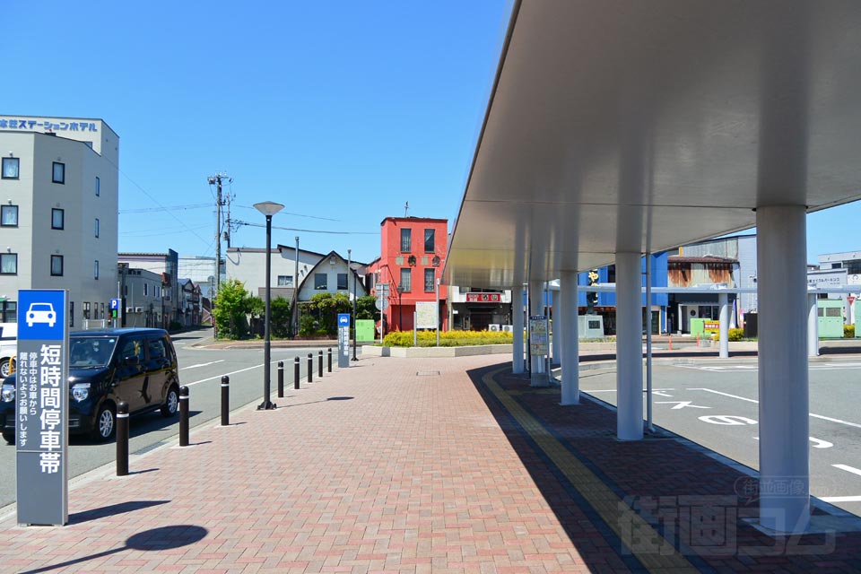 JR・由利高原鉄道羽後本荘駅西口