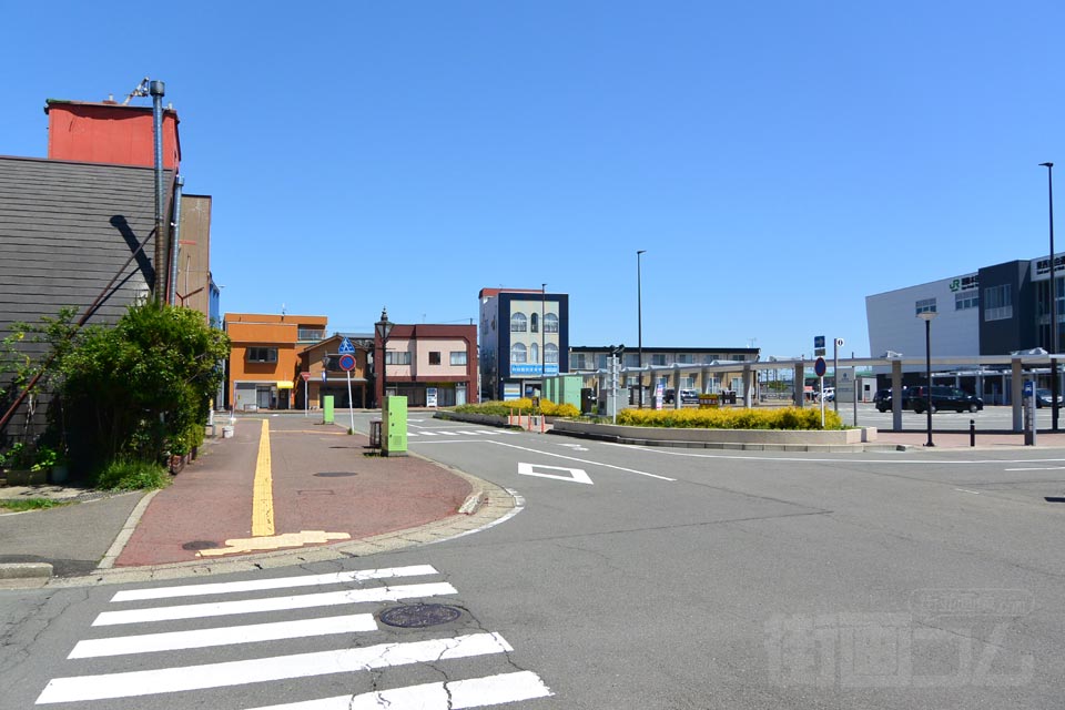 JR・由利高原鉄道羽後本荘駅西口