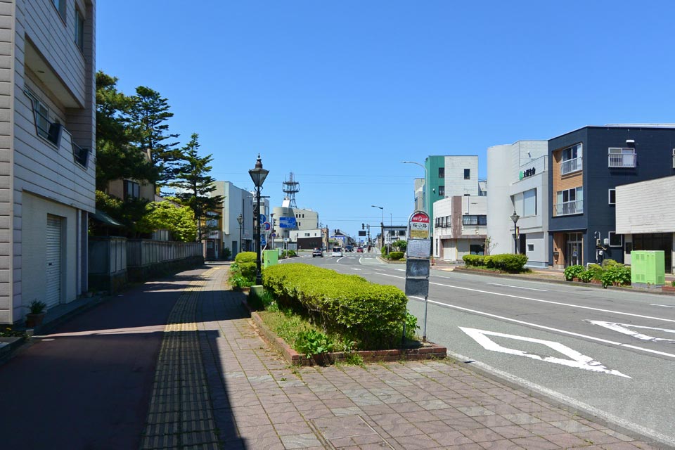 桜小路バス停