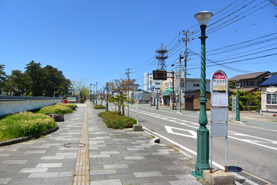 市役所前バス停