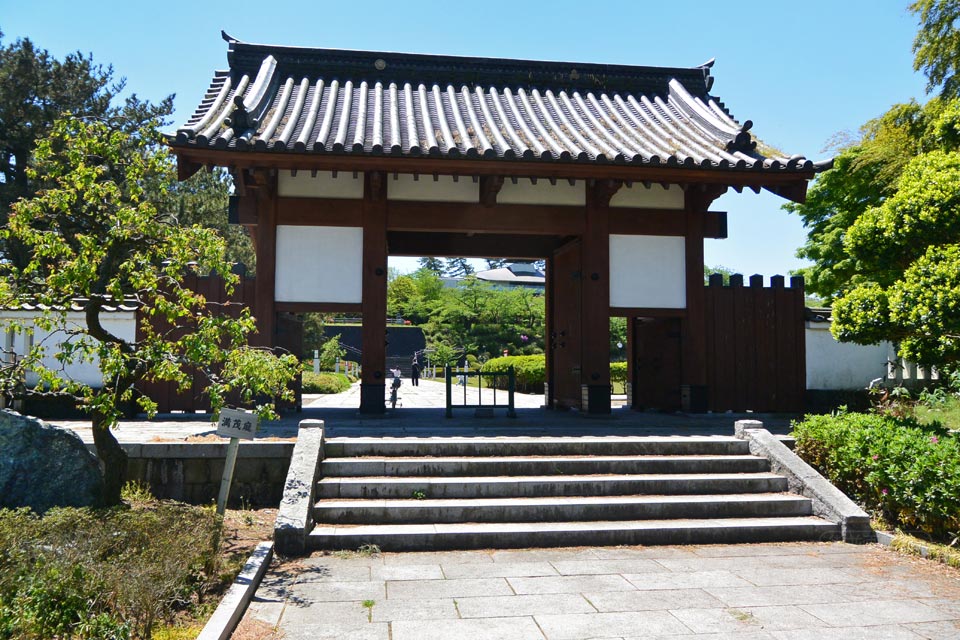 本荘城跡大手門