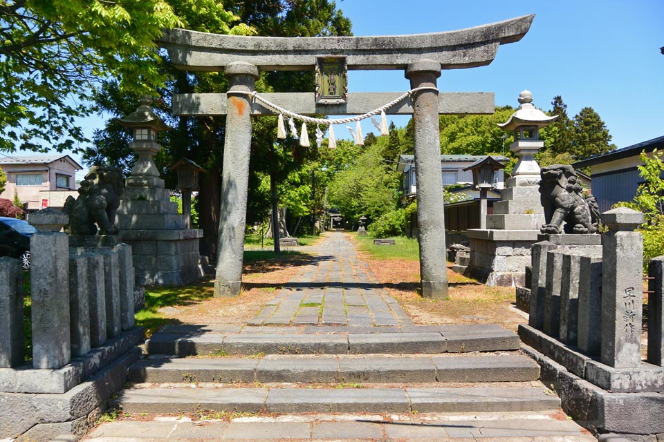 本荘八幡神社 鳥居