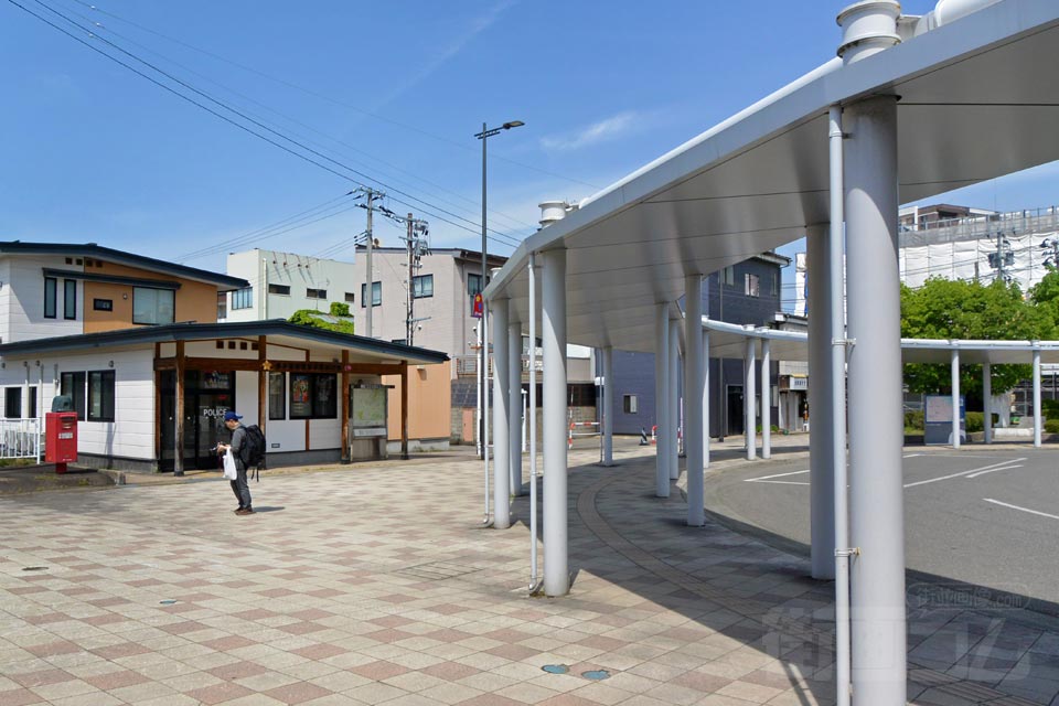 JR横手駅東口前