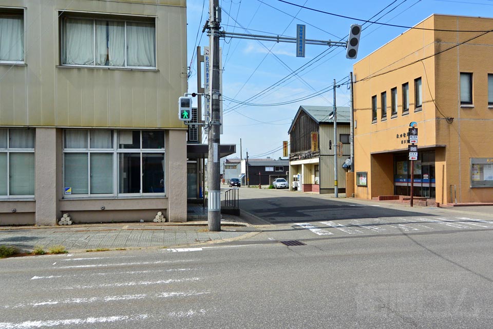 横手市四日町