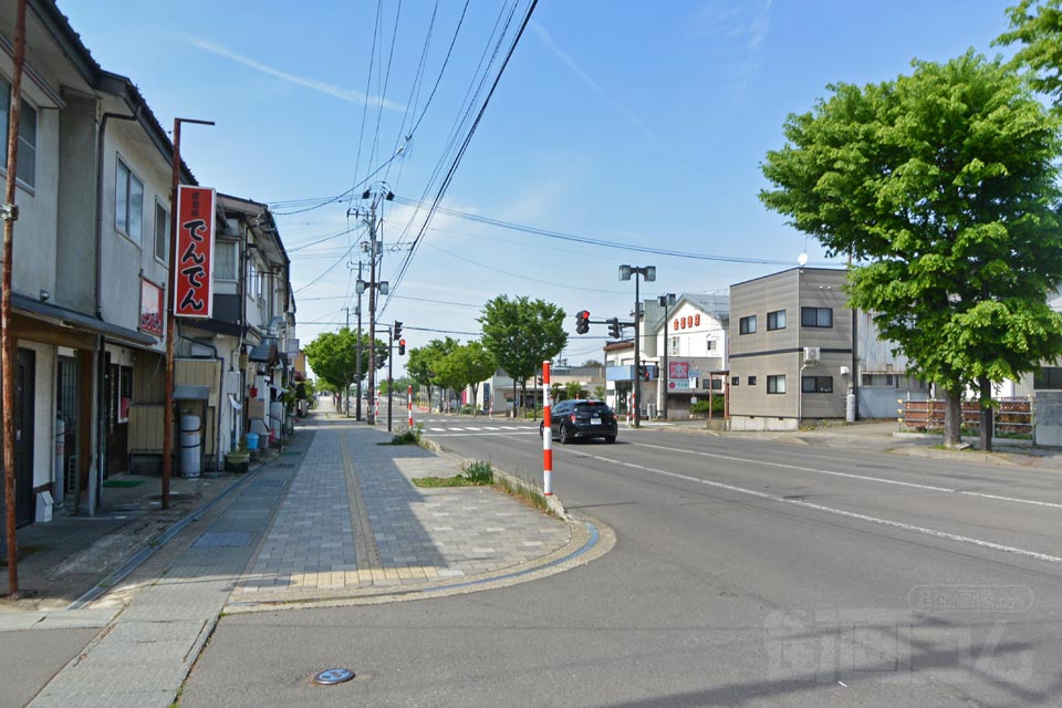 けやき大通り（秋田県道272号線）