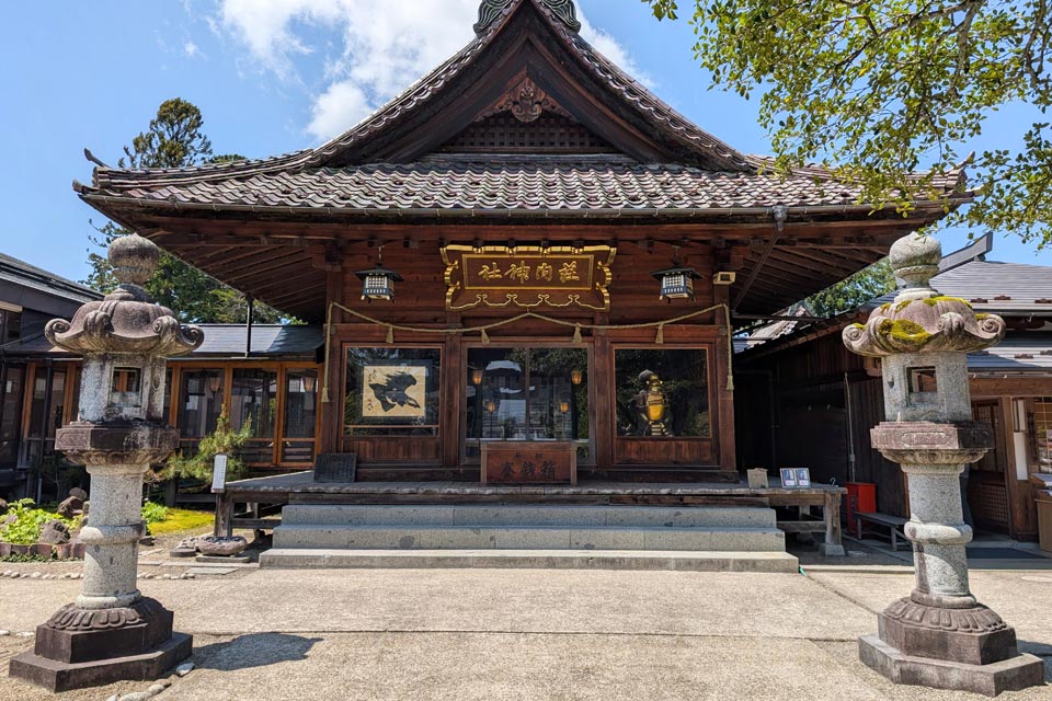 荘内神社