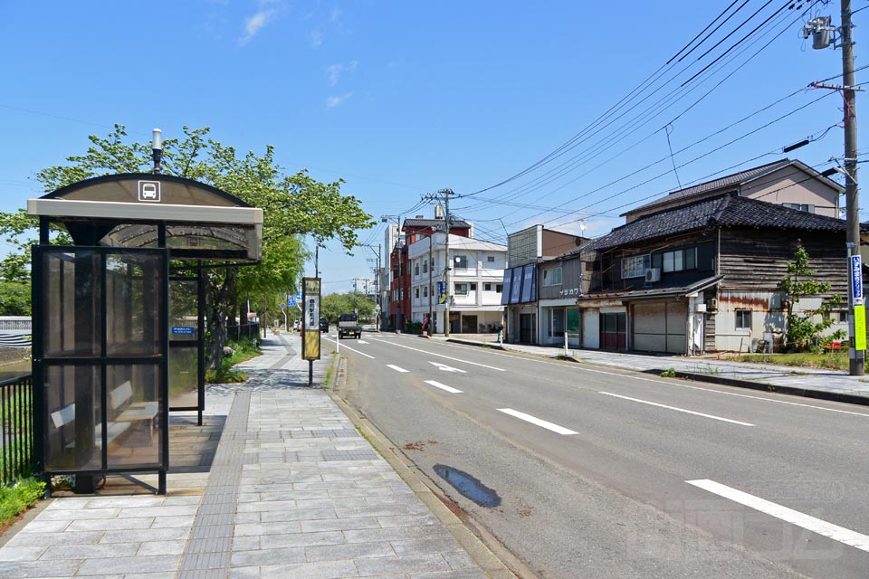 本町川端通りバス停