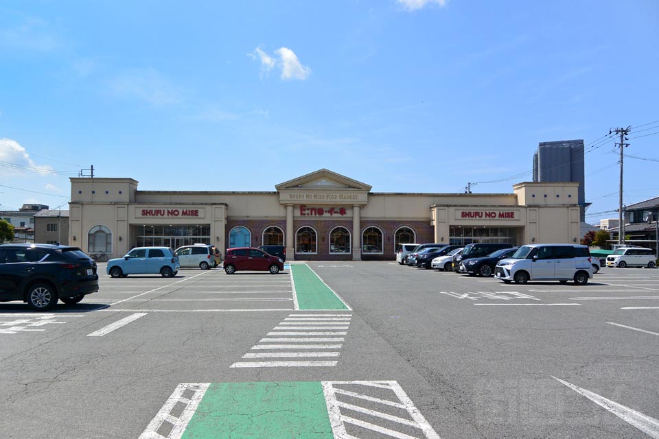 主婦の店鶴岡店イーネ駅前店