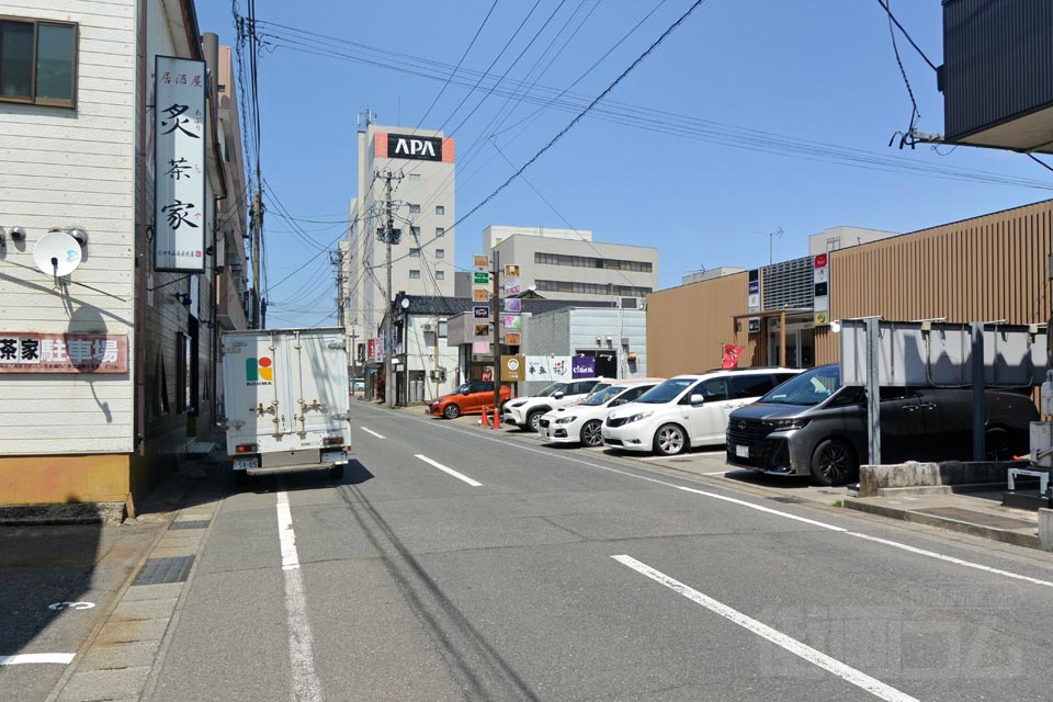 鶴岡市末広町