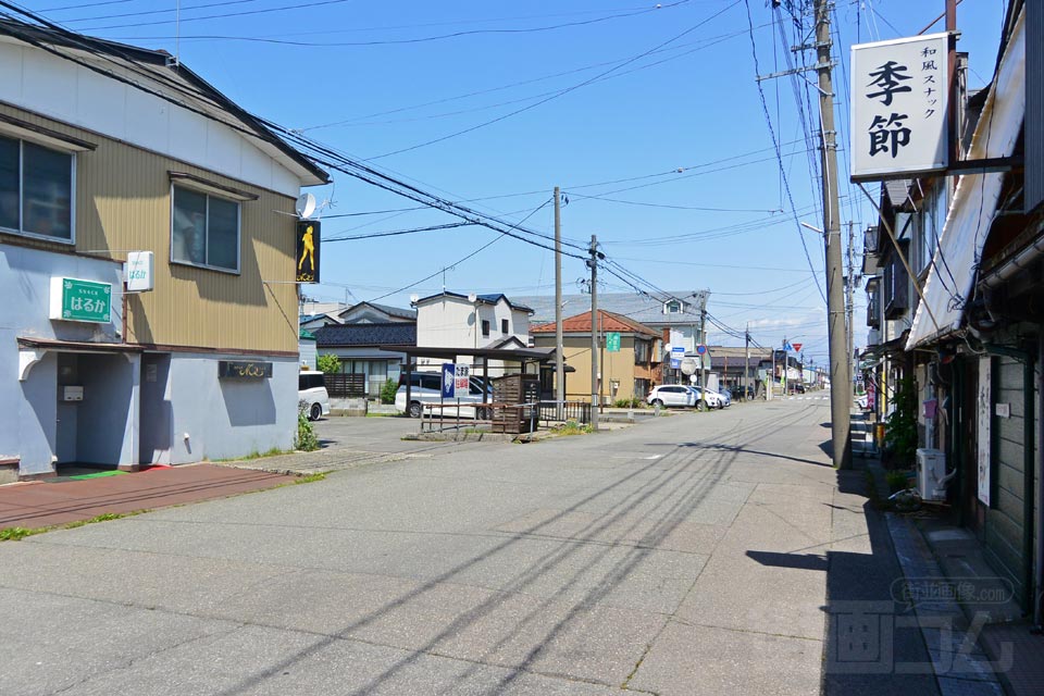鶴岡市末広町