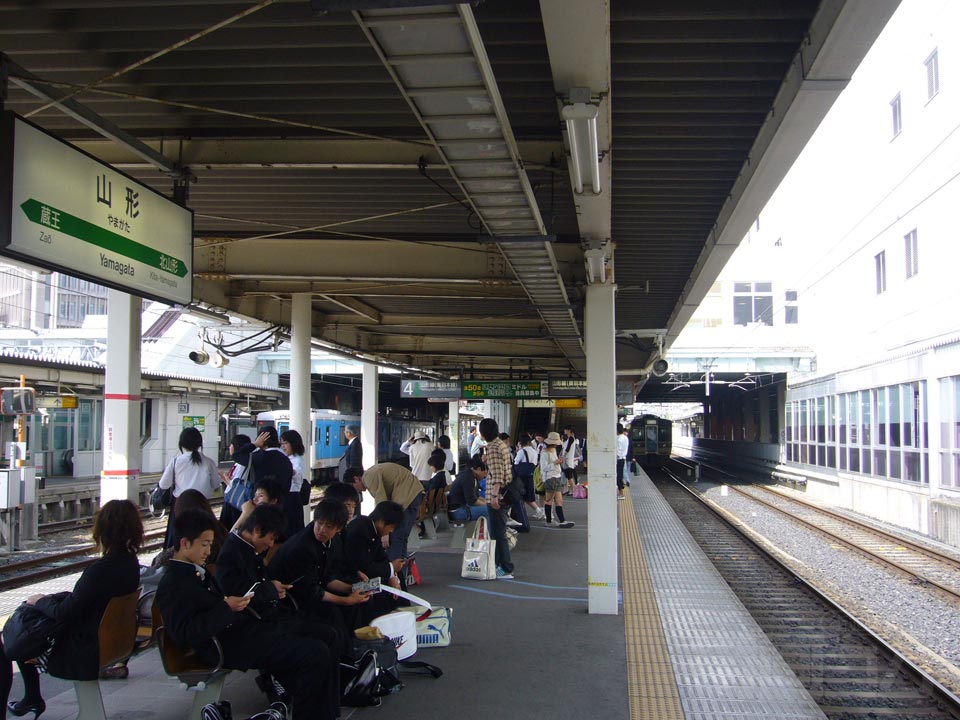 JR山形駅ホーム(JR奥羽本線)