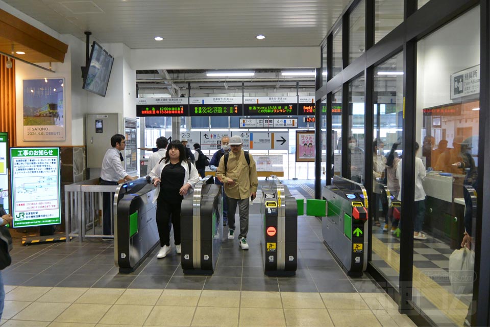 JR会津若松駅改札口