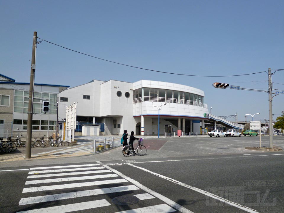 JR泉駅南口前