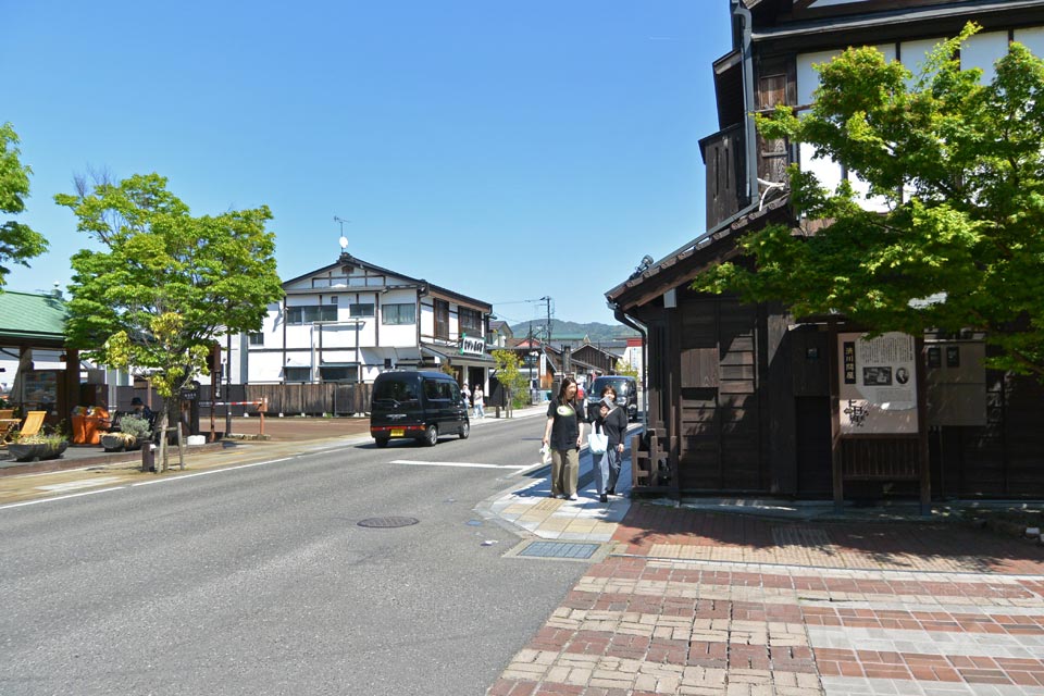 七日町通り（国道252号線）