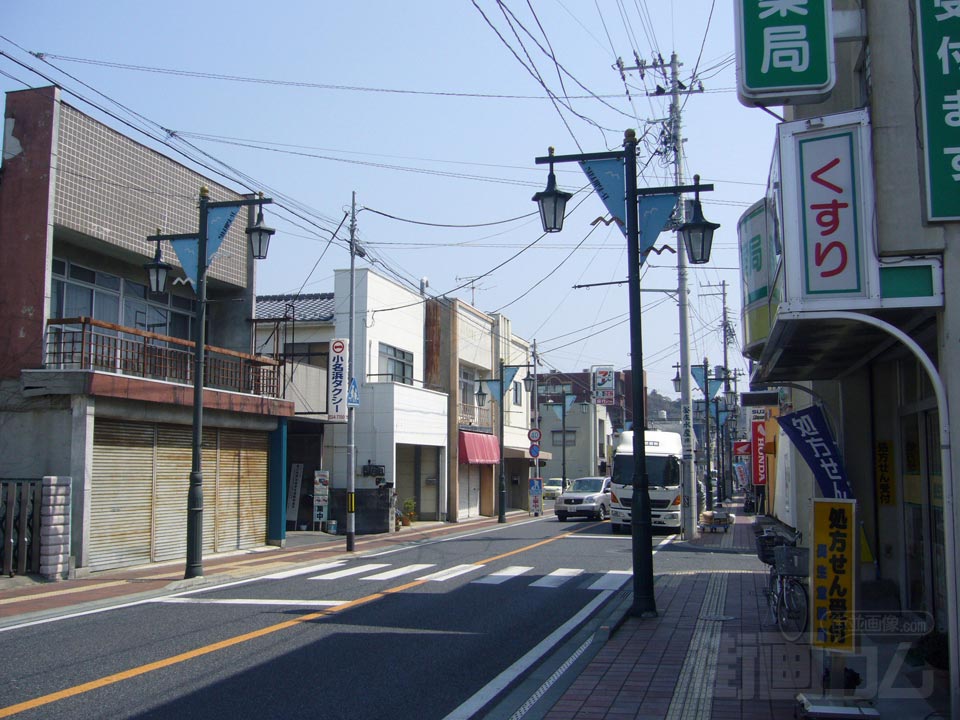 中島商店街(県道１５号線)