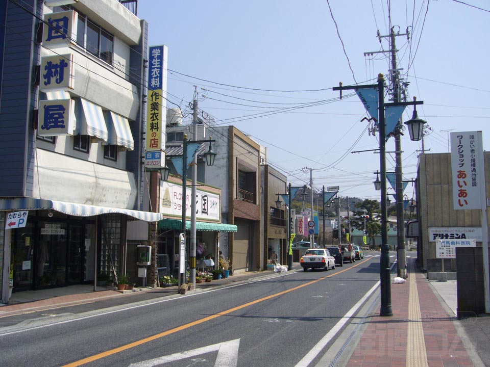 中島商店街(県道１５号線)