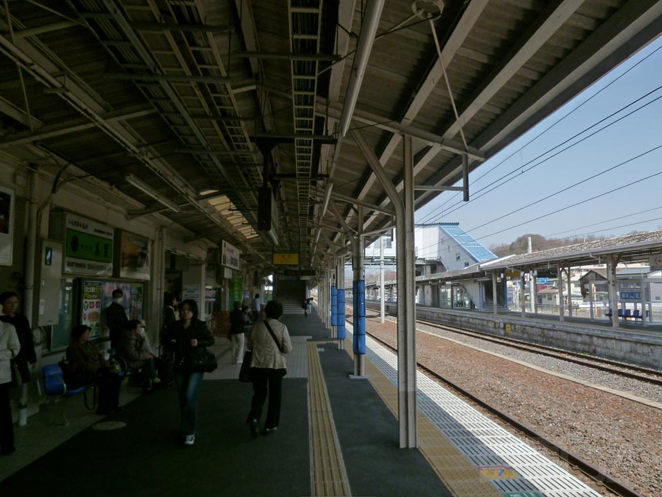 JR湯本駅ホーム