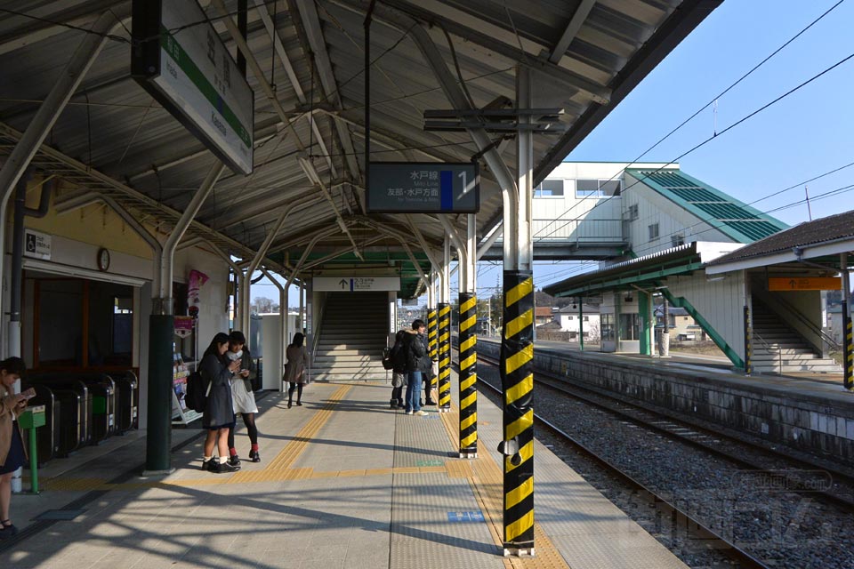 JR笠間駅ホーム(JR水戸線)